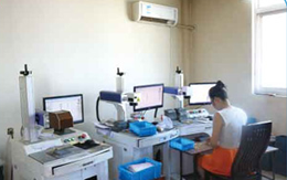 Fiber laser marking machine